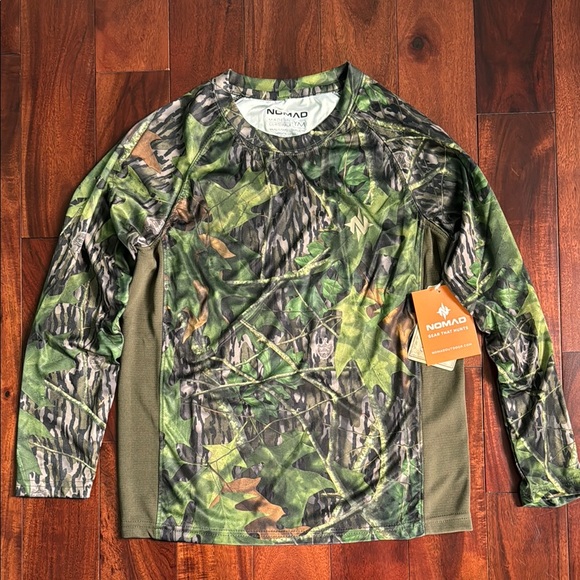 Nomad Green Camo Performance Shirt Boys YM - Picture 1 of 4